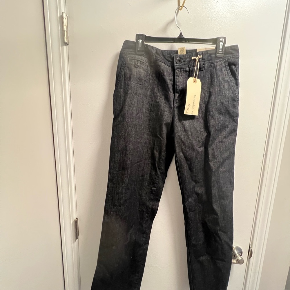 *Liz Clairborne Women's Easy Leg Medium Wash Denim Stretch Jeans